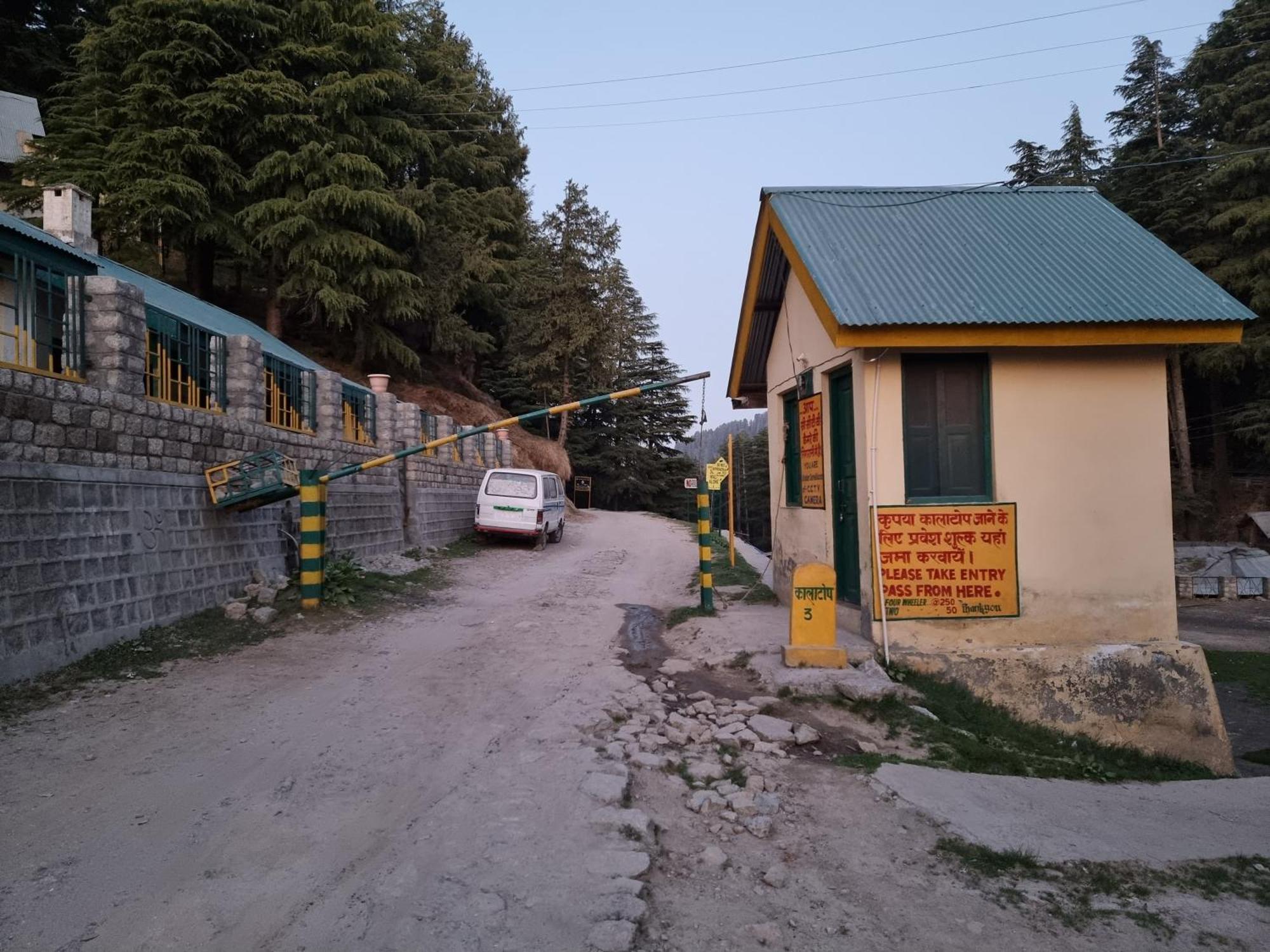 Forest Vibes Kalatop-Rooms And Restaurant Dalhousie Exterior foto